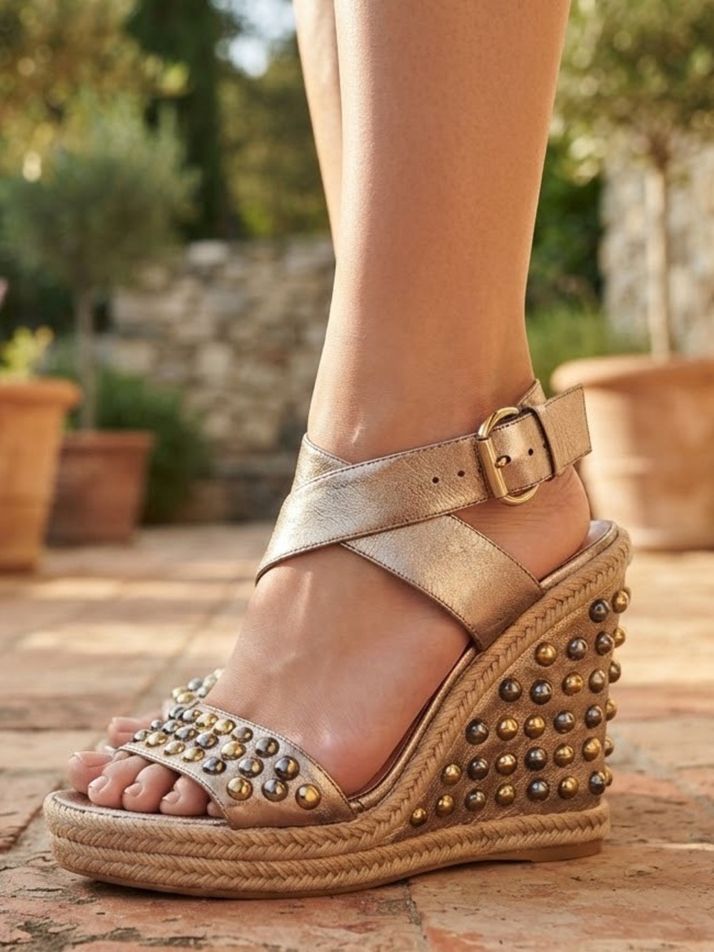 Stuart Weitzman Metallic Gold Studded Espadrille Wedges size 8.5